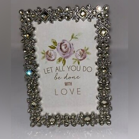 Luxe Collection Picture Photo 4 x 6 Frame NEW with Tags Silver Clear Crystals - Picture 2 of 15